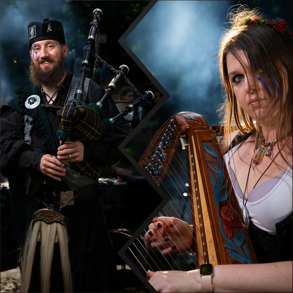 Lady Mae und Laird Daniel treten in authentischer Gewandung auf.